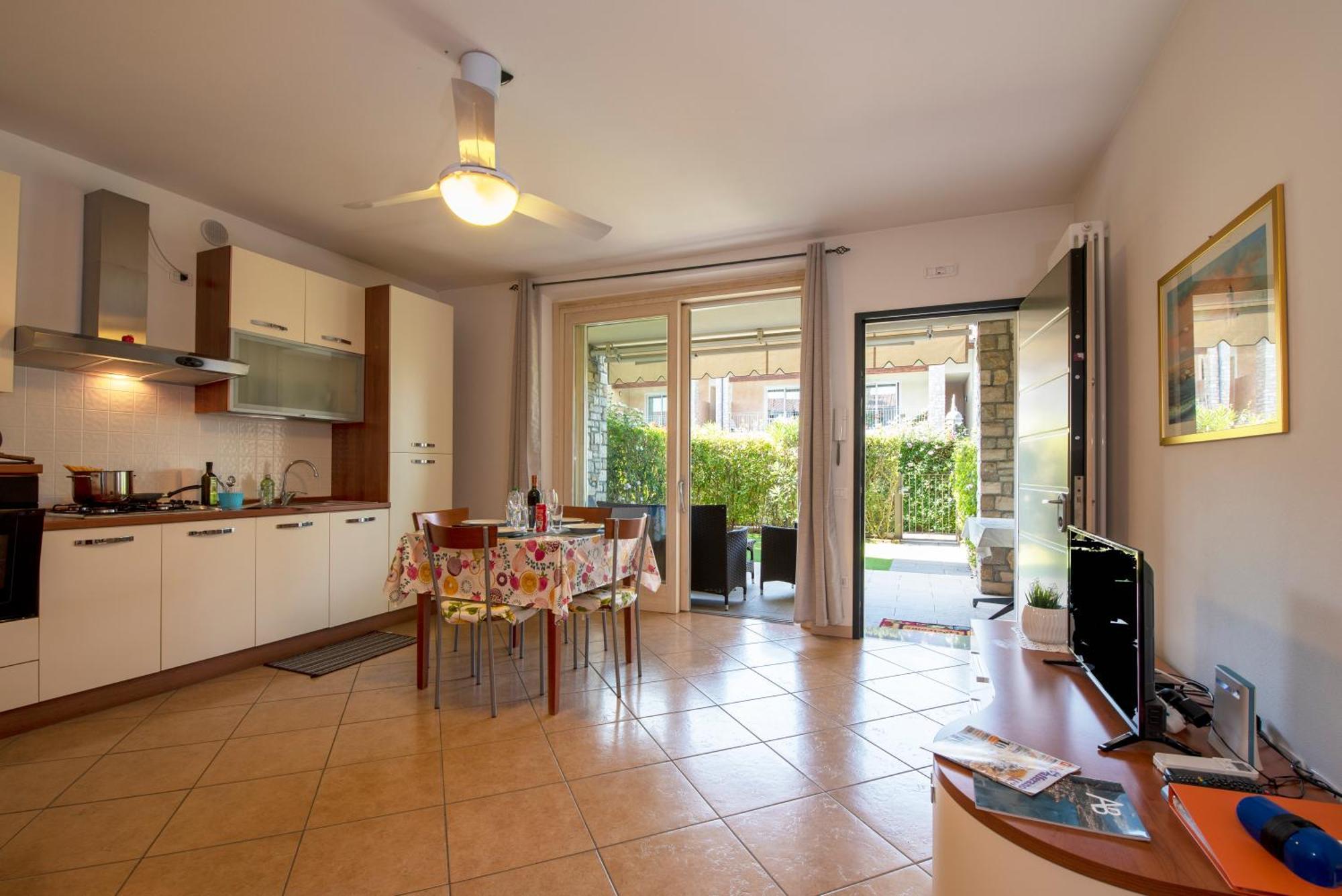 Appartamento Benaco 108 Раффа Экстерьер фото